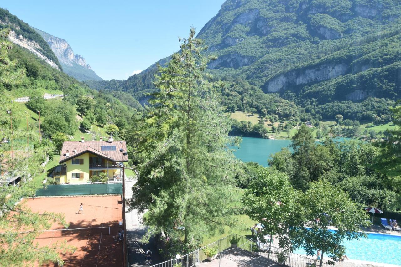 Club Hotel Tenno Bagian luar foto
