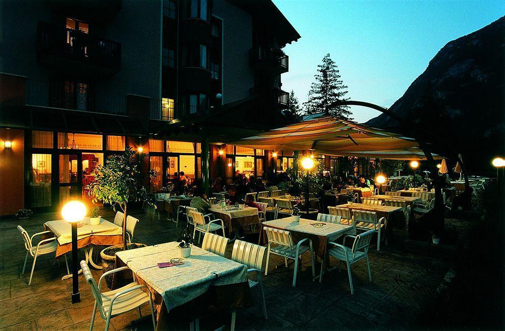Club Hotel Tenno Bagian luar foto
